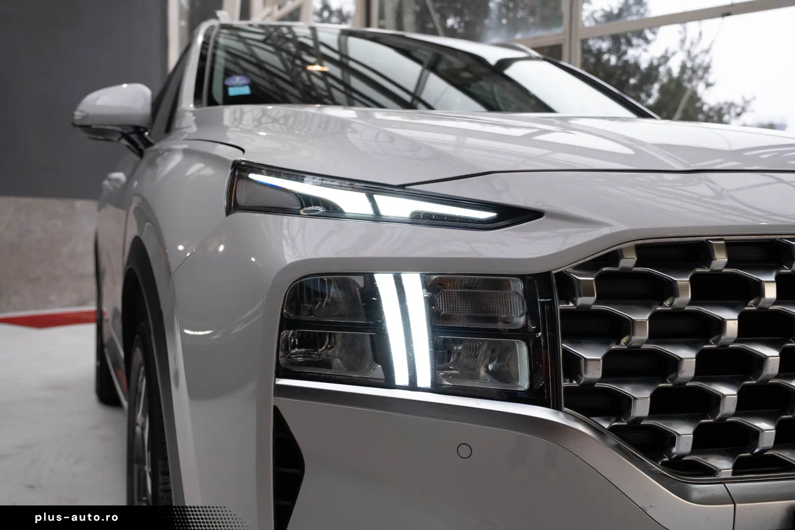 Hyundai Santa Fe  Plug In Hybrid  Disponibil Imediat