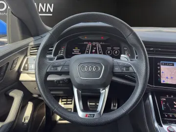 RS Q8 4.0TFSI quatt. AHK Matrix AGA B&O Standhzg