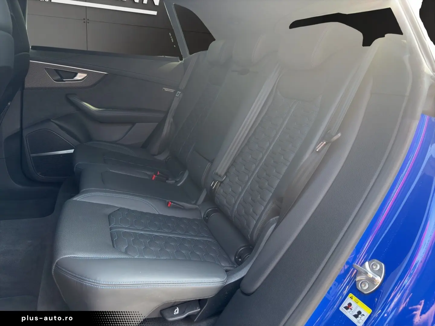 RS Q8 4.0TFSI quatt. AHK Matrix AGA B&O Standhzg