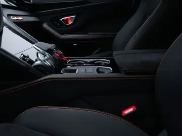 Urus NOVITEC FELGEN&ABGASNALANGE B&O 23  CARBON