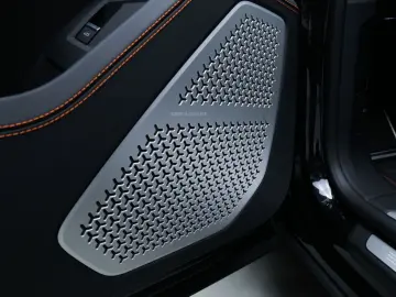 Urus NOVITEC FELGEN&ABGASNALANGE B&O 23  CARBON