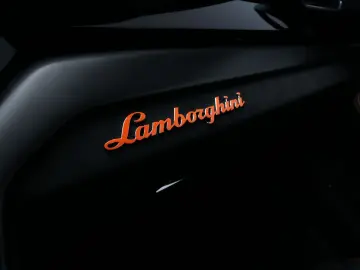 Urus NOVITEC FELGEN&ABGASNALANGE B&O 23  CARBON