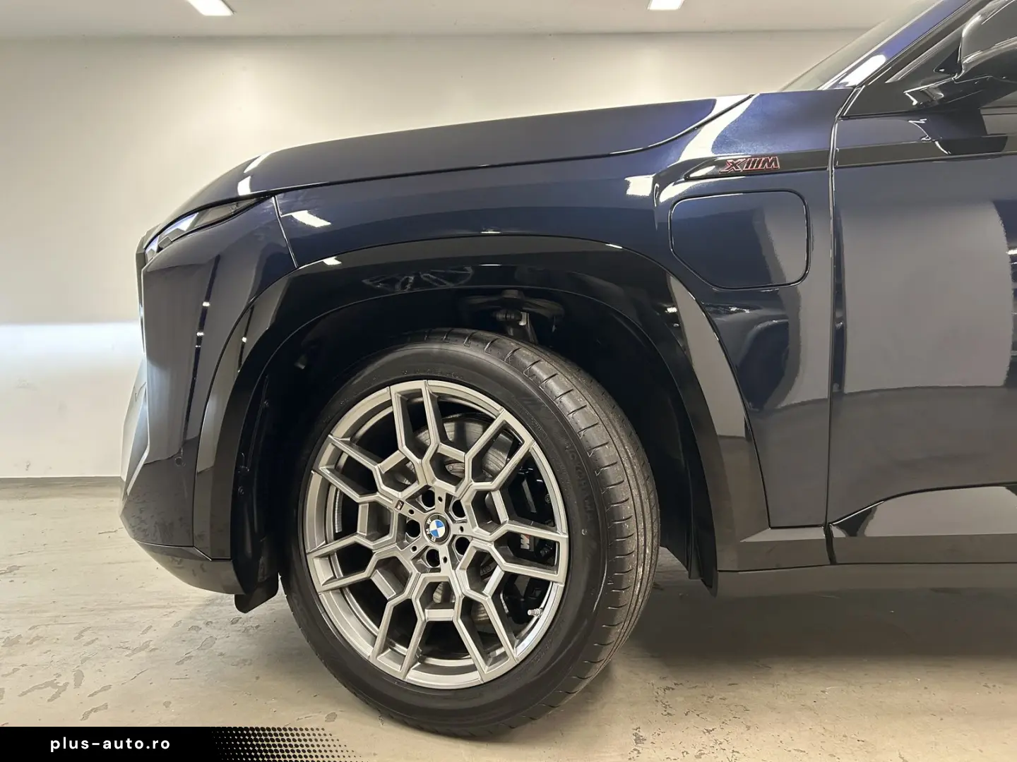 XM Label Red DA. Prof. PA. Plus B&W LED DAB AHK