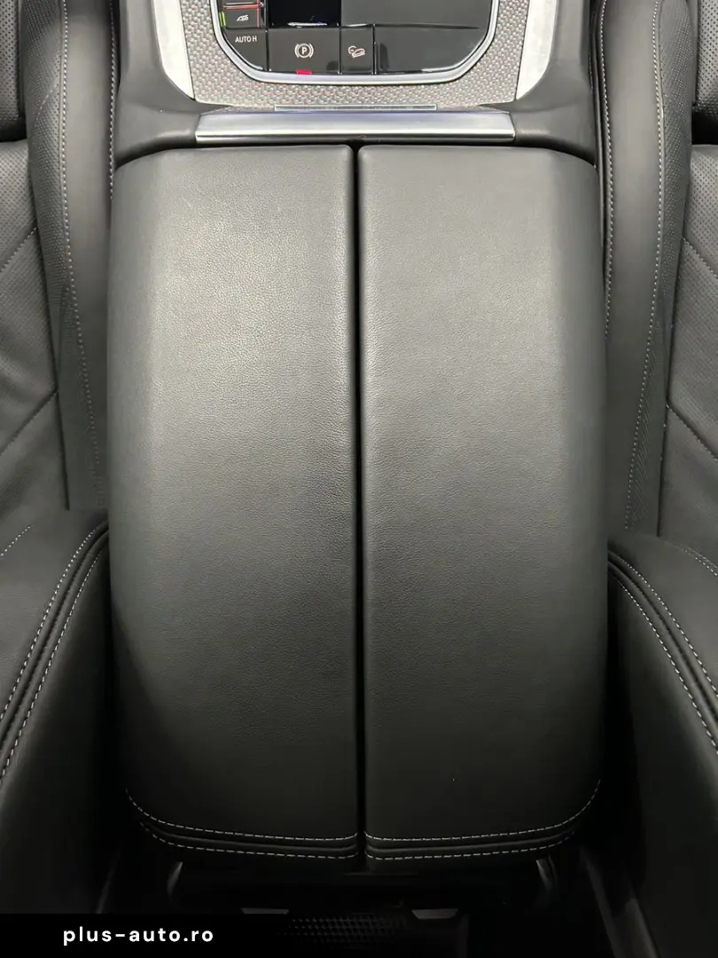 XM Label Red DA. Prof. PA. Plus B&W LED DAB AHK