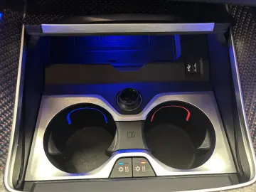 XM Label Red DA. Prof. PA. Plus B&W LED DAB AHK