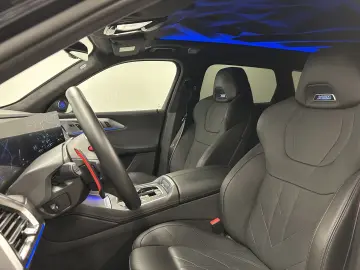 XM Label Red DA. Prof. PA. Plus B&W LED DAB AHK