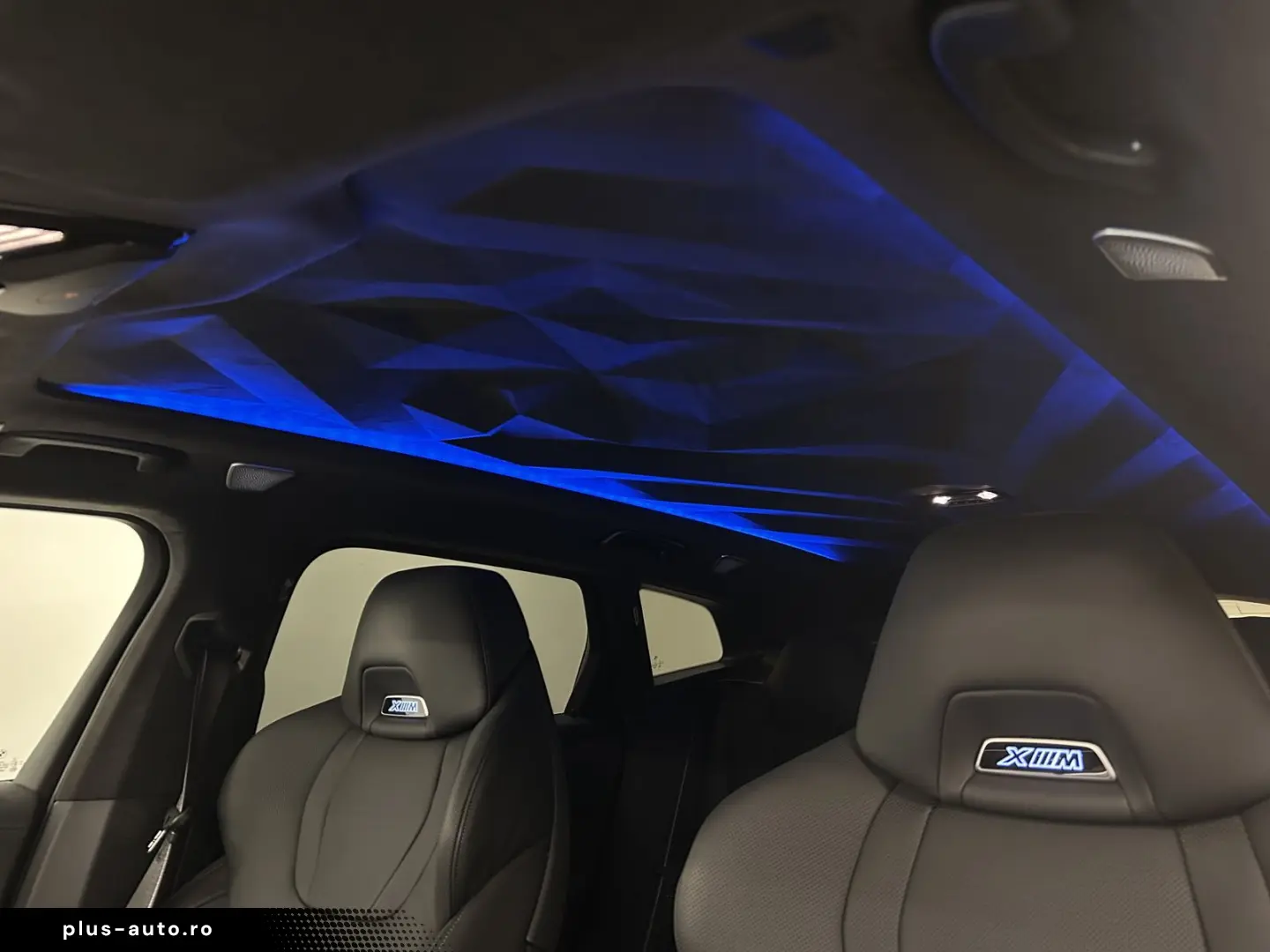 XM Label Red DA. Prof. PA. Plus B&W LED DAB AHK