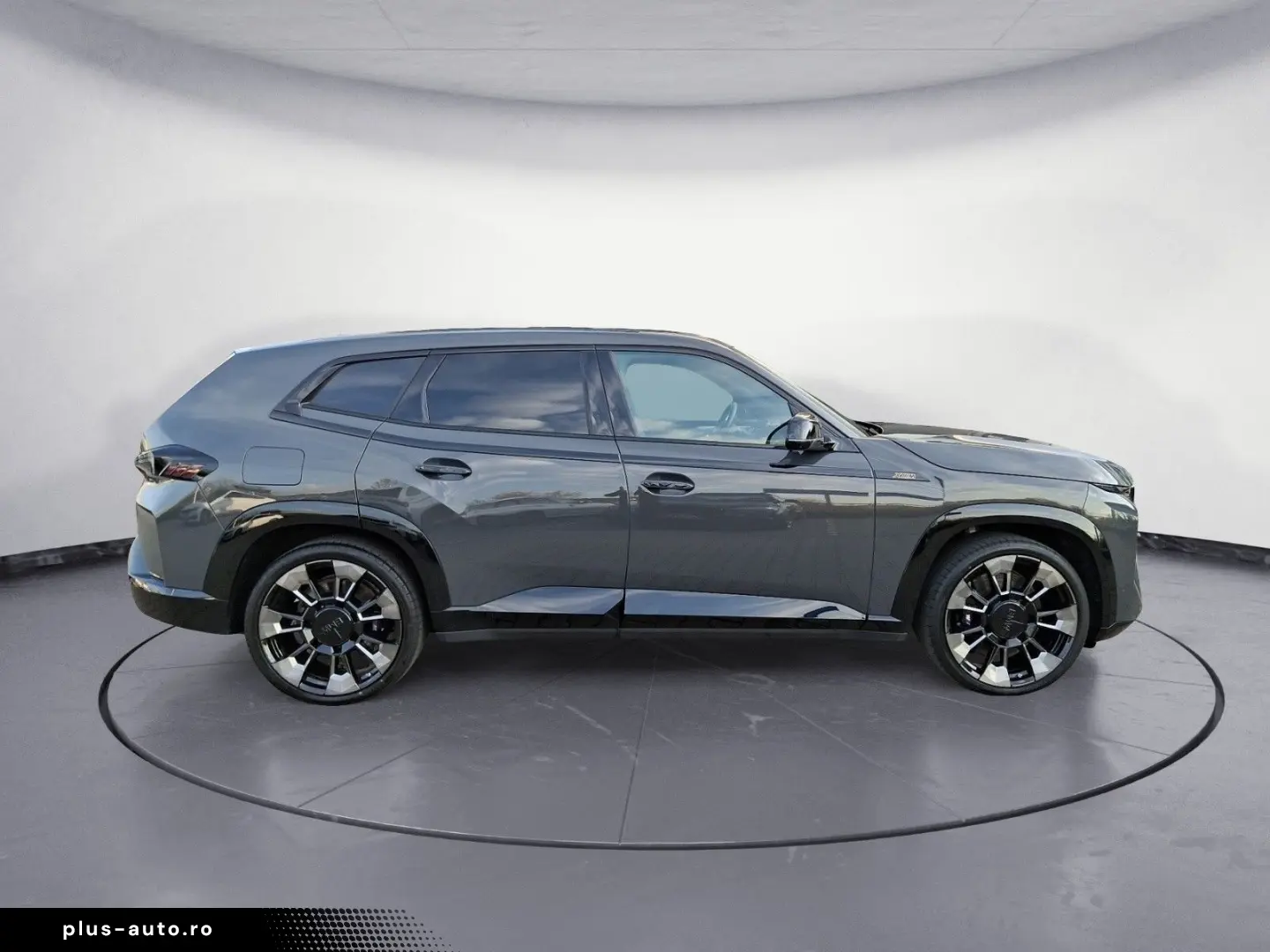 XM 4.4 M Driver's Package Bowers&Wilkins AHK ACC