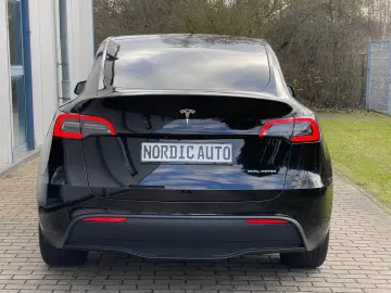 Model Y Long Range Dual Motor AWD