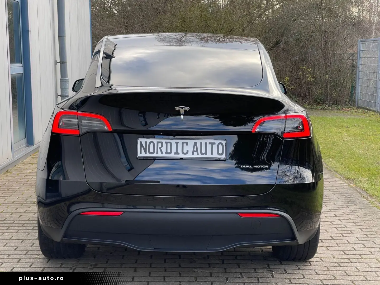 Model Y Long Range Dual Motor AWD