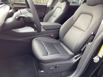 Model Y Long Range Dual Motor AWD