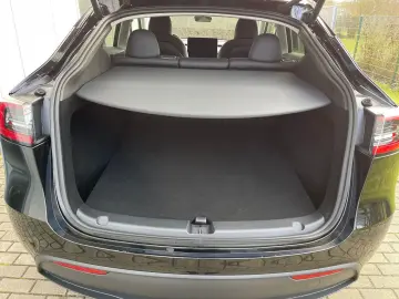 Model Y Long Range Dual Motor AWD