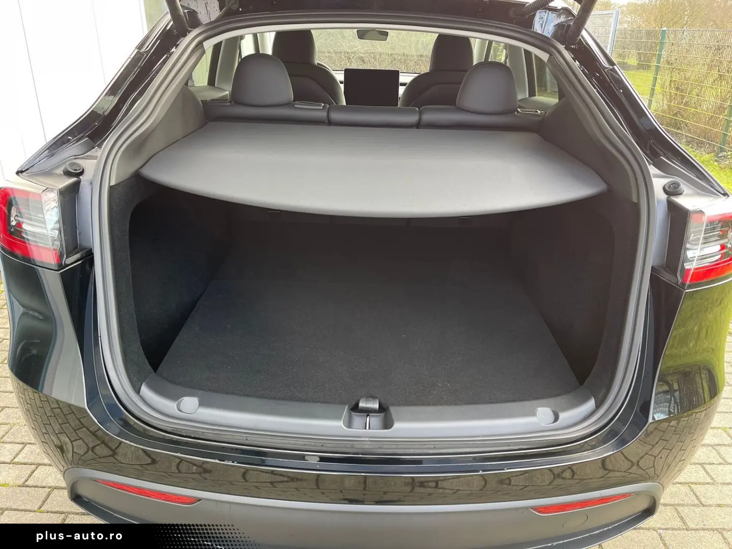 Model Y Long Range Dual Motor AWD