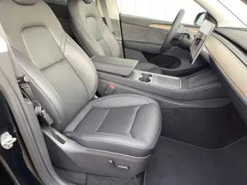 Model Y Long Range Dual Motor AWD