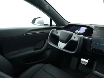 Model S Longrange Limousine