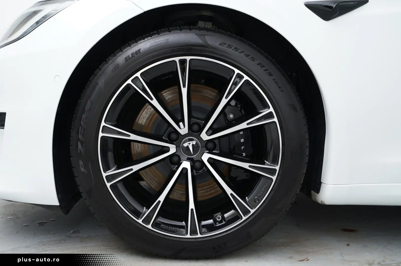 Model S Longrange Limousine