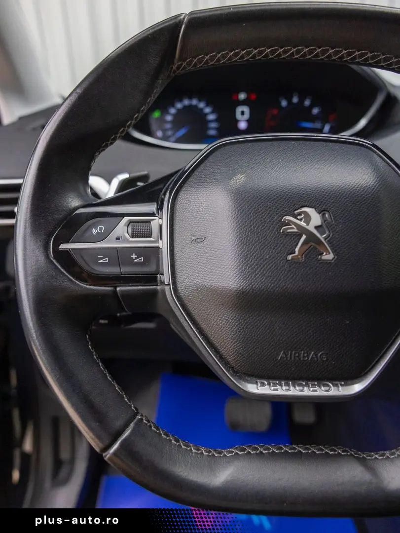 Peugeot 3008 Automat CarPlay VirtualCockpit