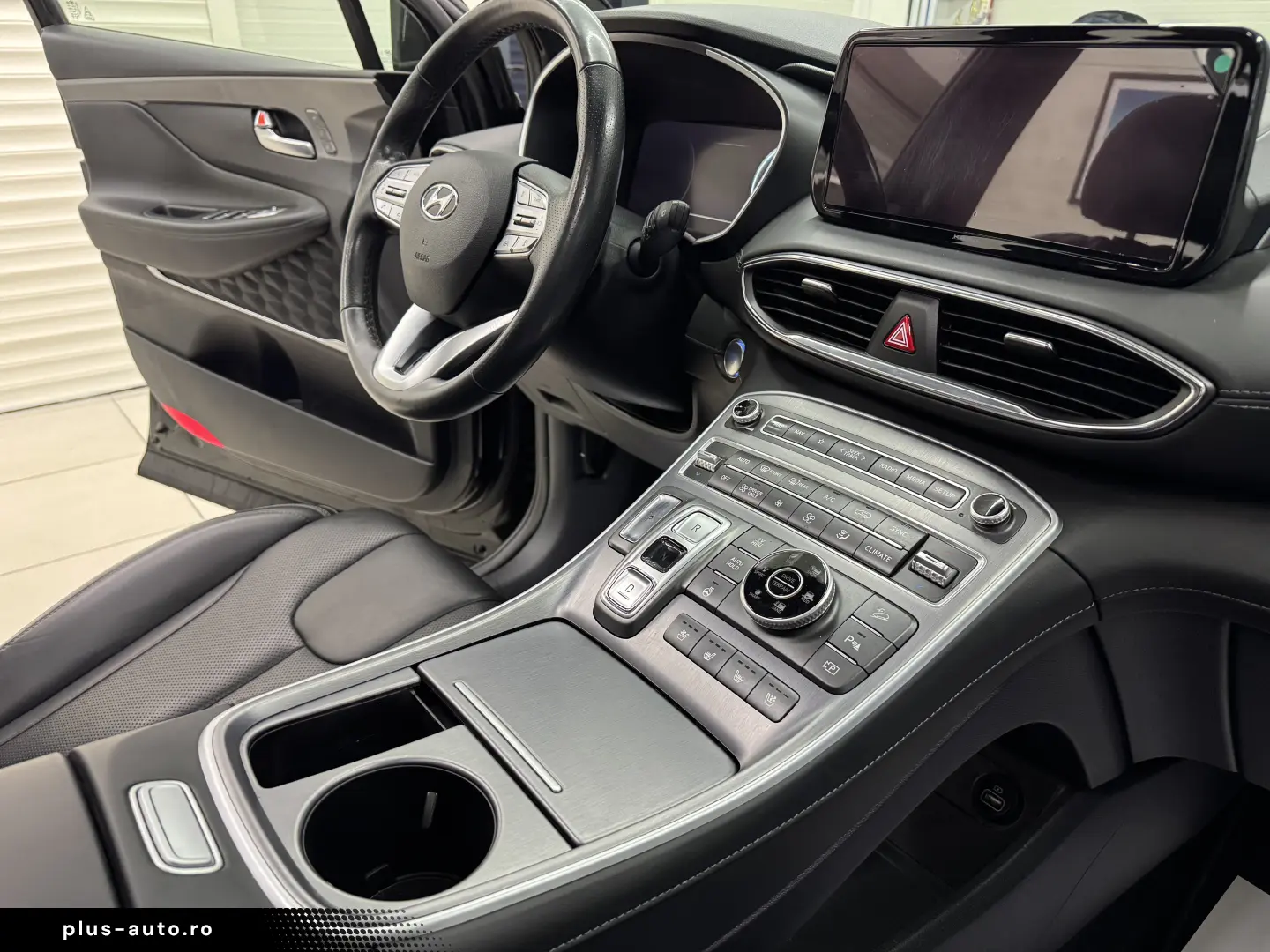 HYUNDAI SANTA FE 265 CP - PLUG-IN HYBRID – 4WD - SIGNATURE