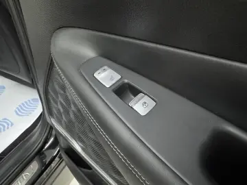 HYUNDAI SANTA FE 265 CP - PLUG-IN HYBRID – 4WD - SIGNATURE