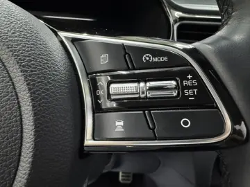 KIA XCEED 141 CP - PLUG-IN HYBRID – PLATINUM