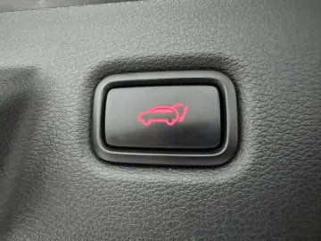 KIA XCEED 141 CP - PLUG-IN HYBRID – PLATINUM