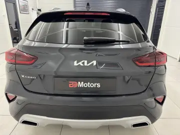 KIA XCEED 141 CP - PLUG-IN HYBRID – PLATINUM