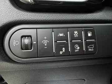 KIA XCEED 141 CP - PLUG-IN HYBRID – PLATINUM