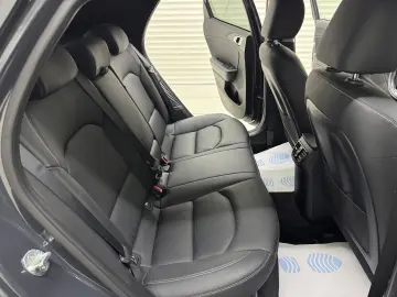 KIA XCEED 141 CP - PLUG-IN HYBRID – PLATINUM