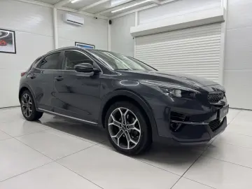 KIA XCEED 141 CP - PLUG-IN HYBRID – PLATINUM