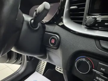 KIA XCEED 141 CP - PLUG-IN HYBRID – PLATINUM