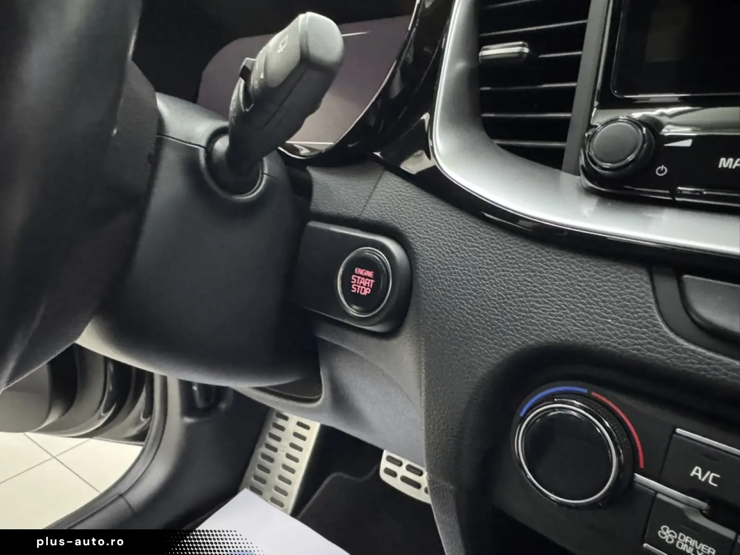 KIA XCEED 141 CP - PLUG-IN HYBRID – PLATINUM