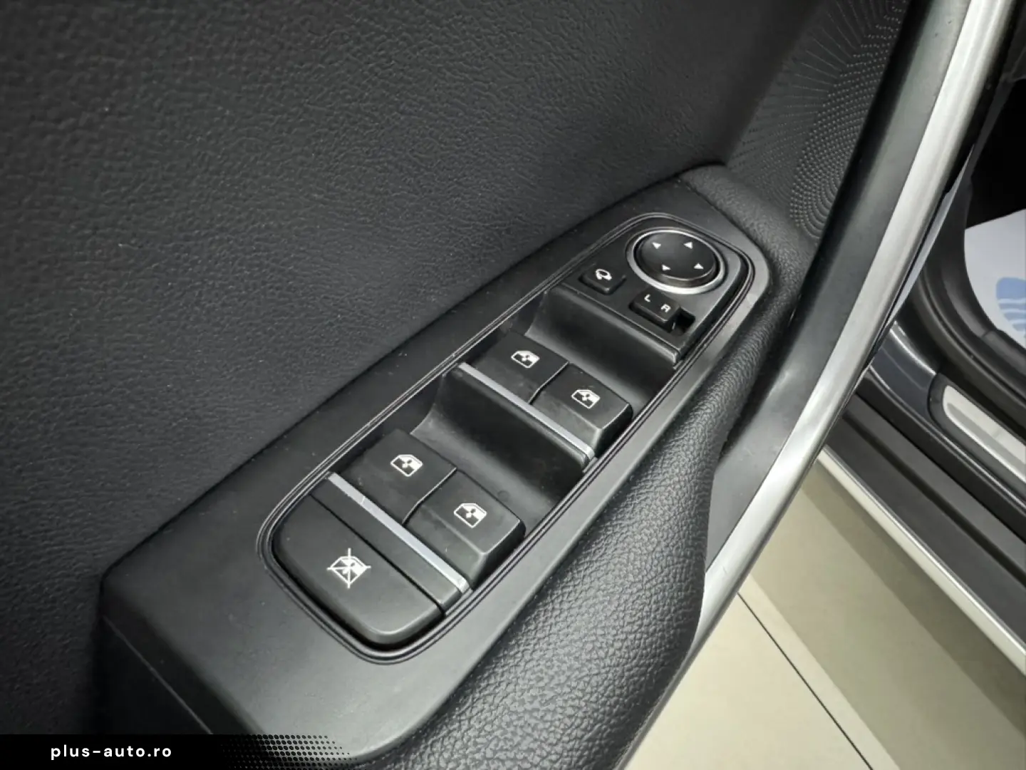 KIA XCEED 141 CP - PLUG-IN HYBRID – PLATINUM