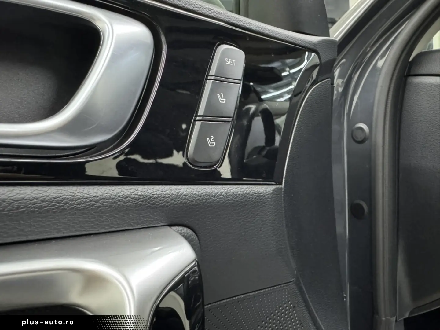 KIA XCEED 141 CP - PLUG-IN HYBRID – PLATINUM