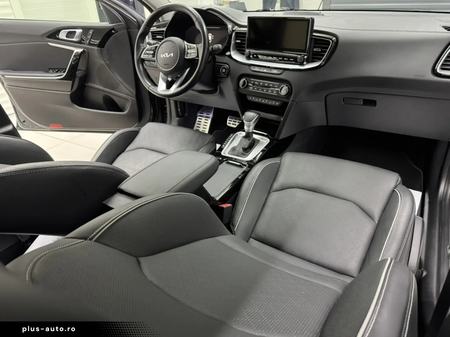 KIA XCEED 141 CP - PLUG-IN HYBRID – PLATINUM