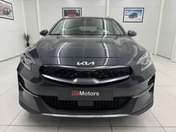 KIA XCEED 141 CP - PLUG-IN HYBRID – PLATINUM