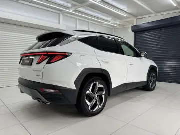 HYUNDAI TUCSON 265 CP - PLUG-IN HYBRID – 4WD LUXURY