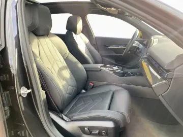 BMW i5 M60 xDrive M Sport