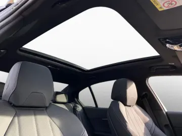 BMW i5 M60 xDrive M Sport