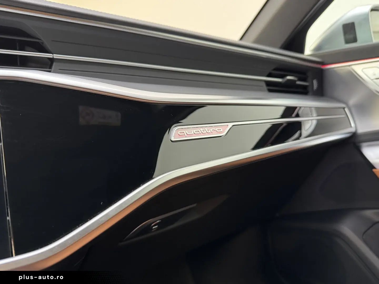 AUDI RS6 HeadUP MatrixLED Pano B&O 360