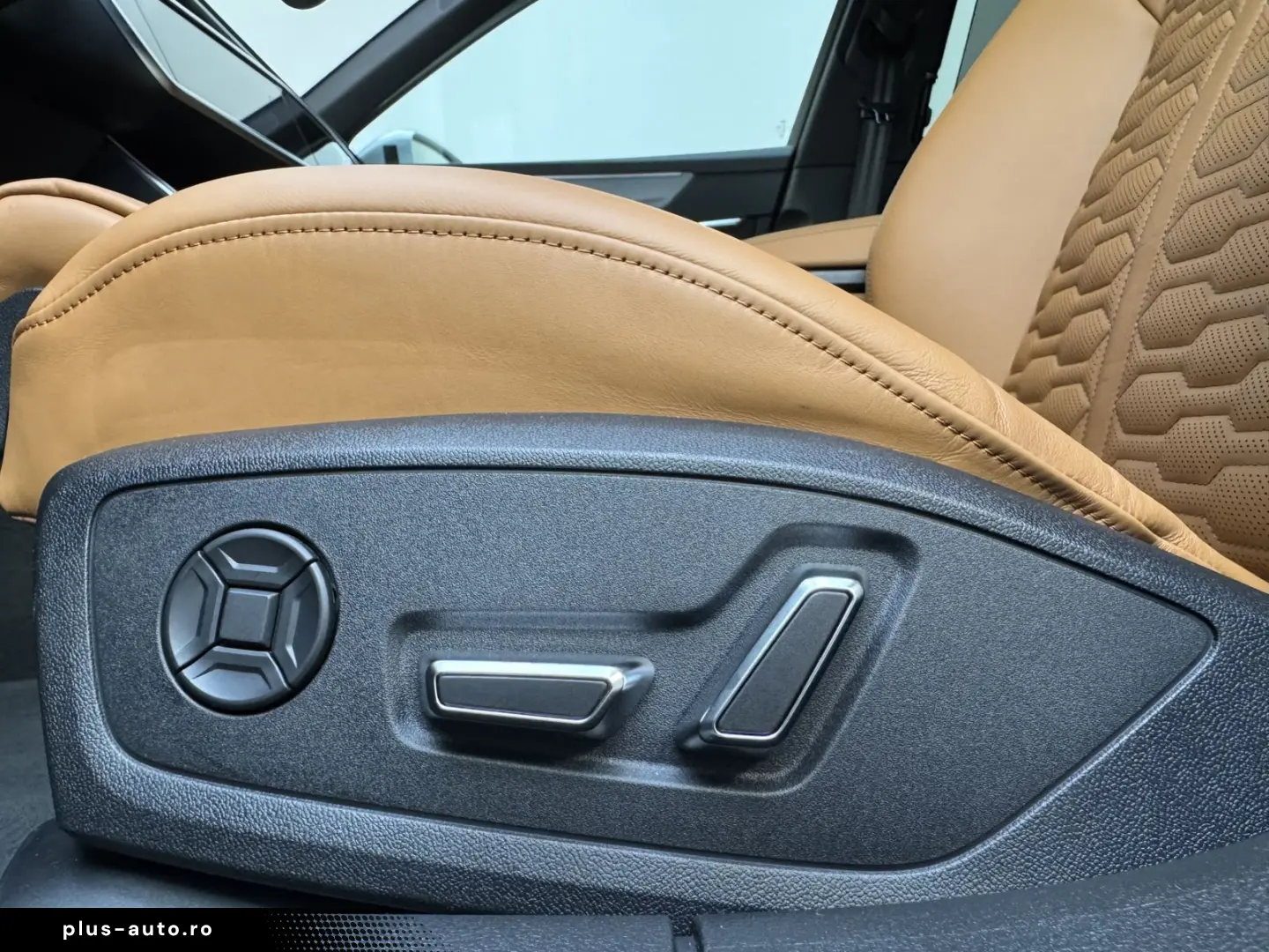 AUDI RS6 HeadUP MatrixLED Pano B&O 360