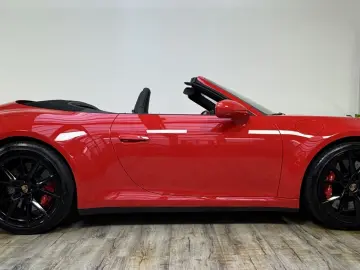 Porsche 992 S Cabrio Sportabgas