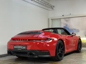 Porsche 992 S Cabrio Sportabgas