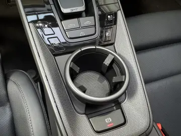 Porsche 992 S Cabrio Sportabgas