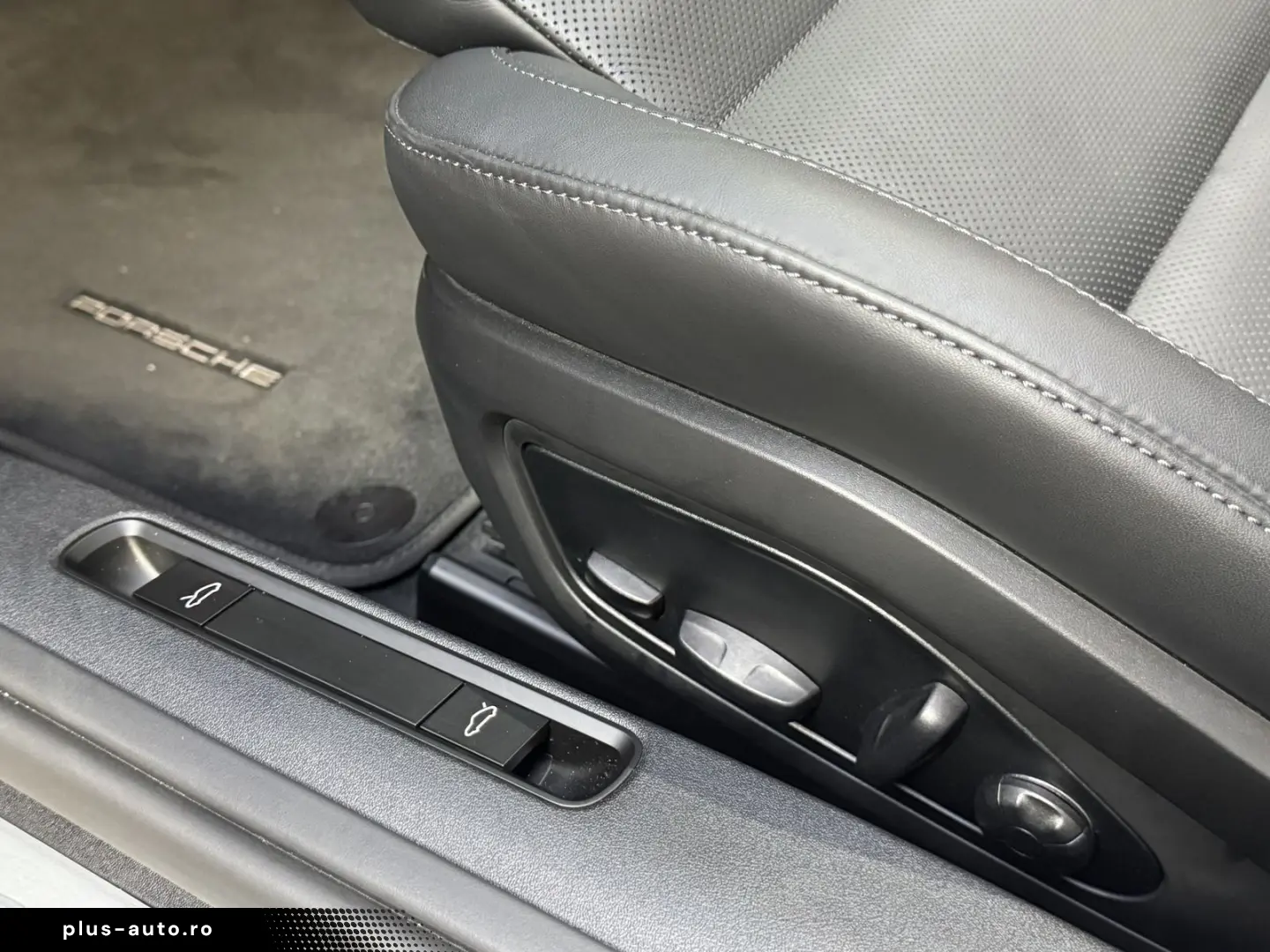 Porsche 992 S Cabrio Sportabgas