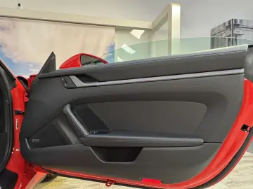 Porsche 992 S Cabrio Sportabgas