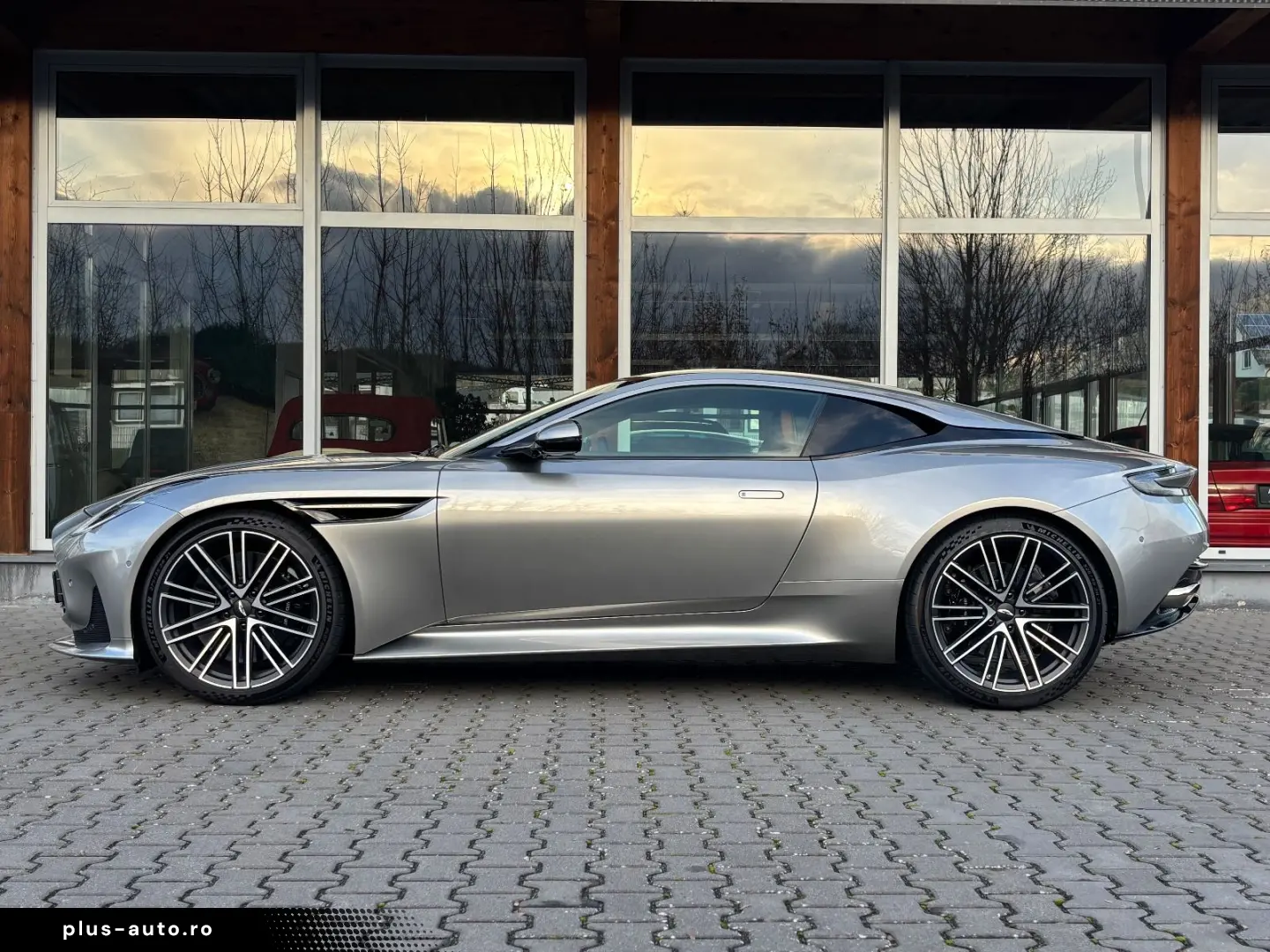 DB12 4.0 V8 Keramik Carbon-Seats BRD