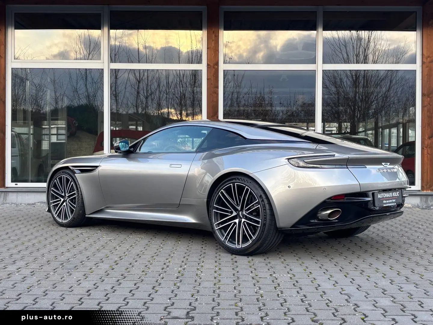 DB12 4.0 V8 Keramik Carbon-Seats BRD