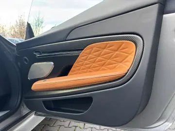 DB12 4.0 V8 Keramik Carbon-Seats BRD