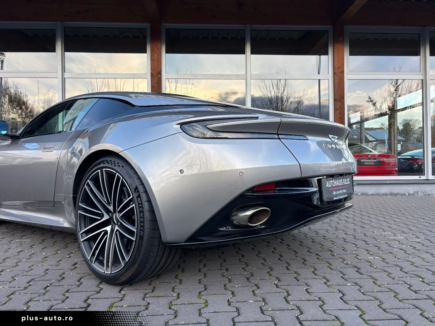 DB12 4.0 V8 Keramik Carbon-Seats BRD