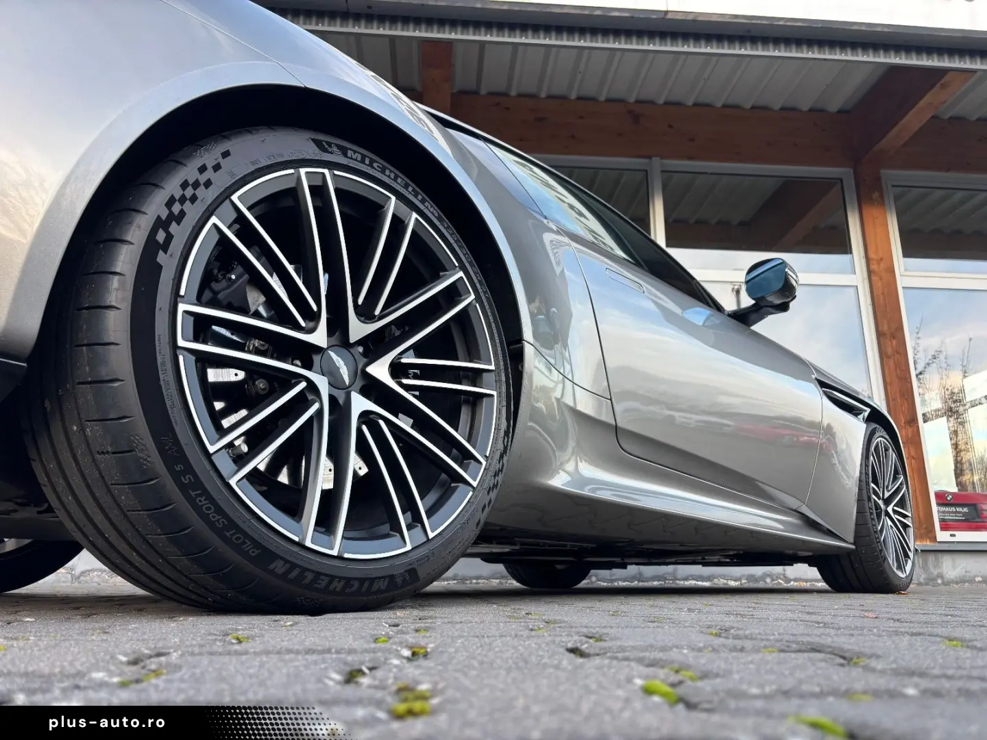 DB12 4.0 V8 Keramik Carbon-Seats BRD